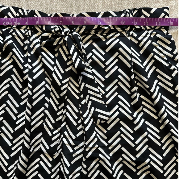 Zara Black and White Satin Wide Leg Crop Pants Size M - Picture 5 of 6